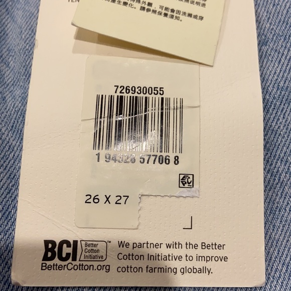 Levi's® Premium RIBCAGE STRAIGHT ANKLE JEANS - Picture 6 of 15